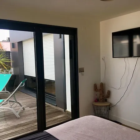 Bubble House Hotel 3*