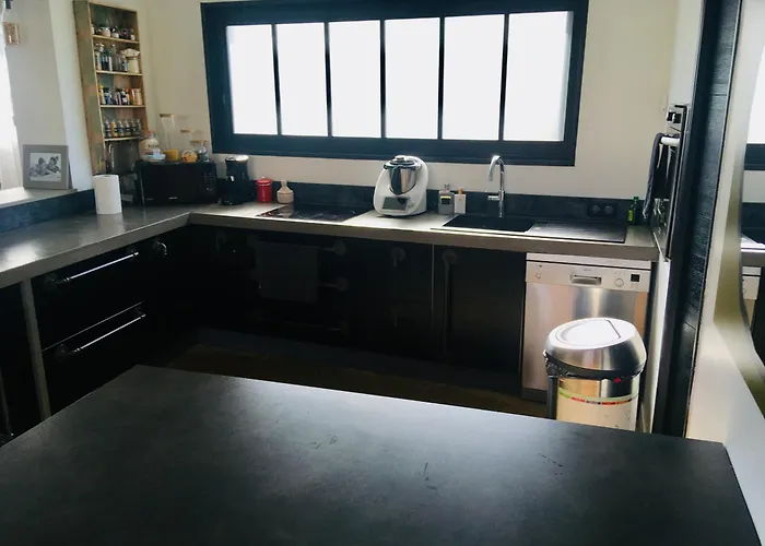 Bubble House Hotel 3*