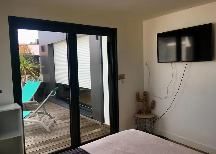 Bubble House Hotel 3*